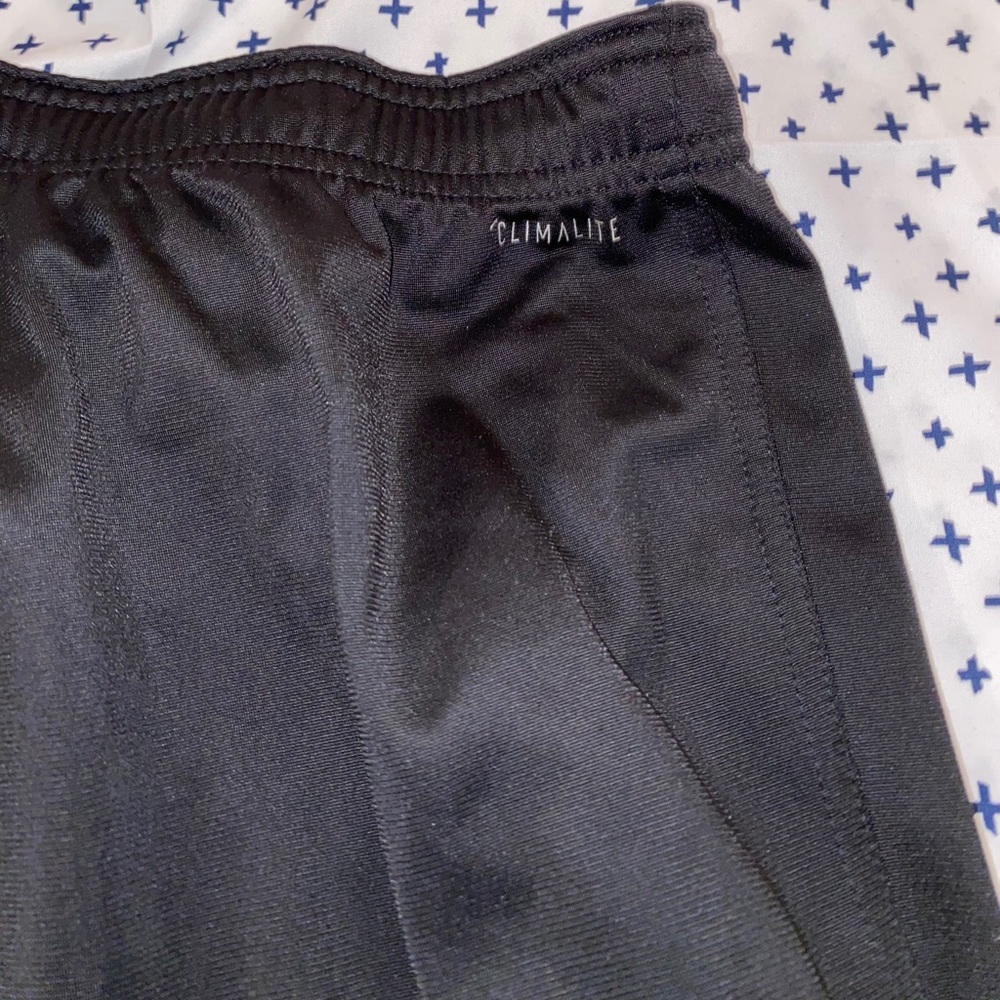 Adidas - Picture 3 of 5
